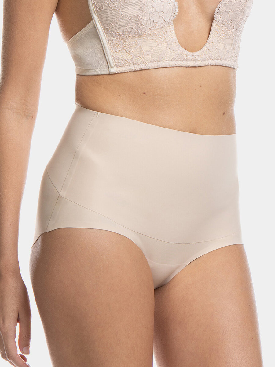 Slip van het merk Magic Bodyfashion in het Beige