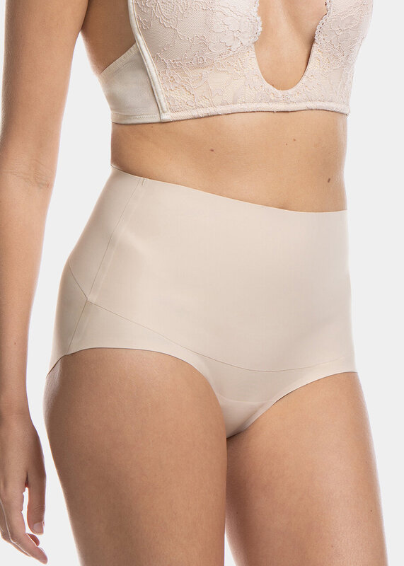 Slip van het merk Magic Bodyfashion in het Beige