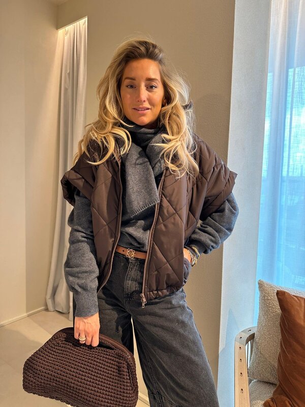 Bodywarmer van het merk Mei-li in het Bruin