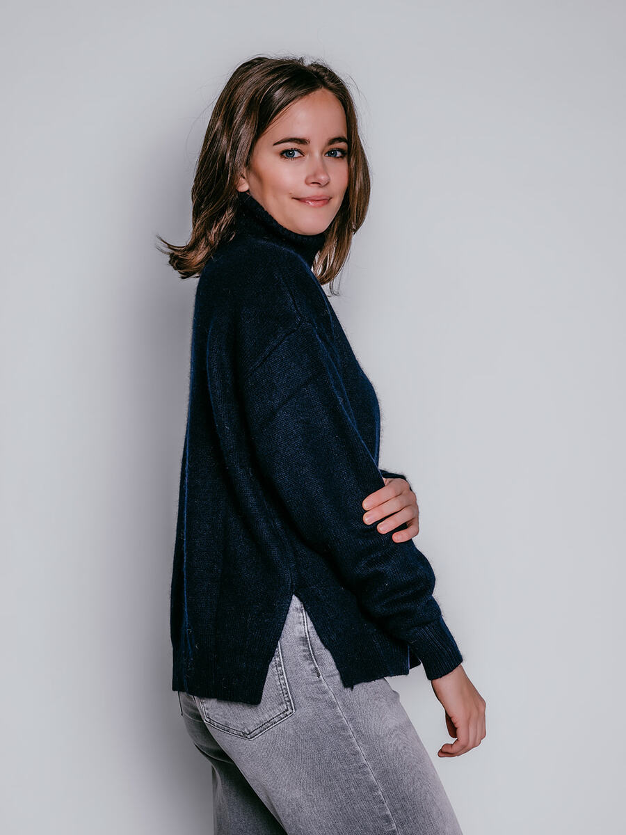 Pull van het merk Mika Elles in het Marine