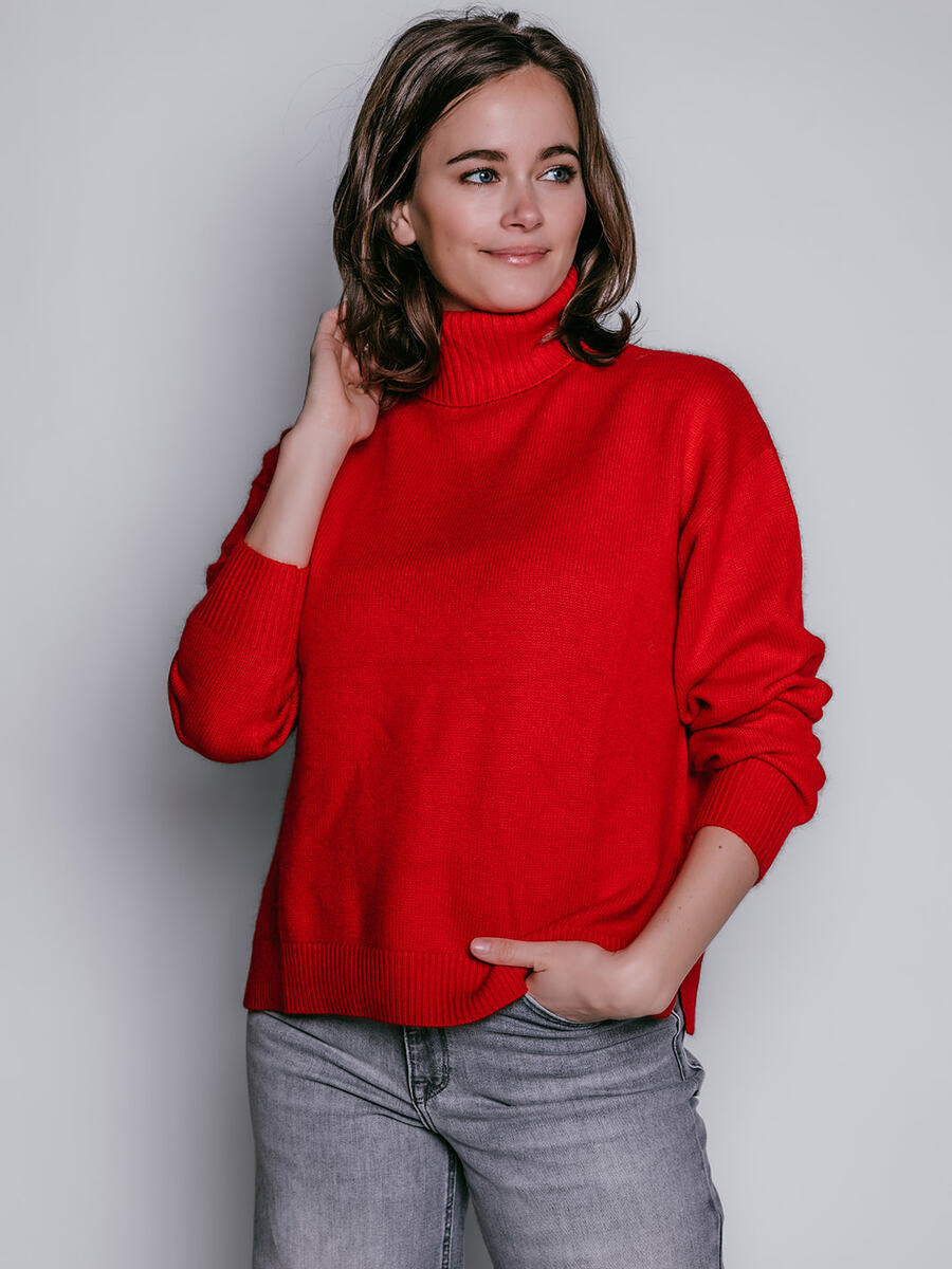Pull van het merk Mika Elles in het Rood