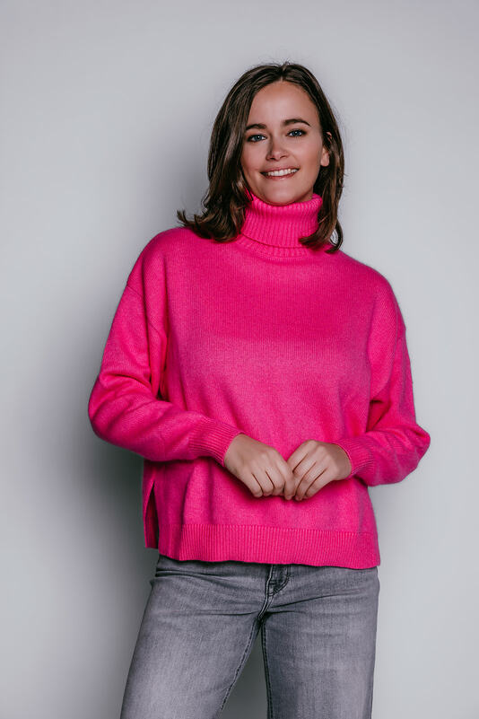 Pull van het merk Mika Elles in het Roze