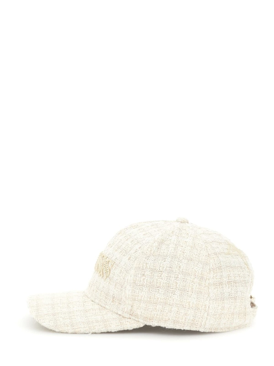 Pet van het merk Guess in het Beige