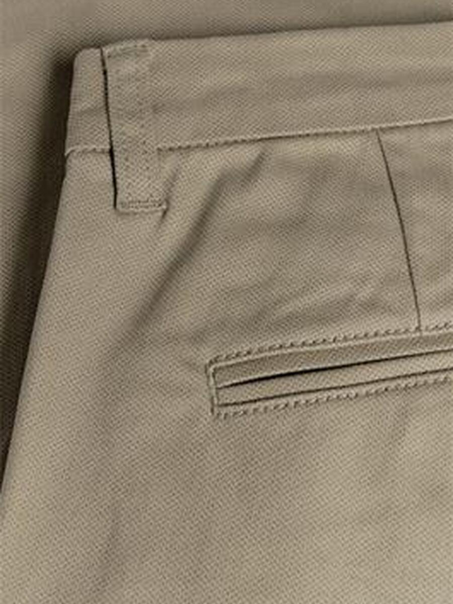 Broek van het merk Matinique in het Taupe