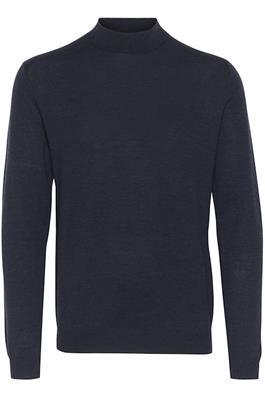 Pull van het merk Matinique in het Marine