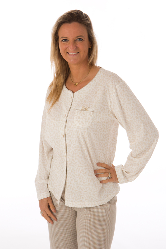 Pyjama van het merk Perlina in het Beige