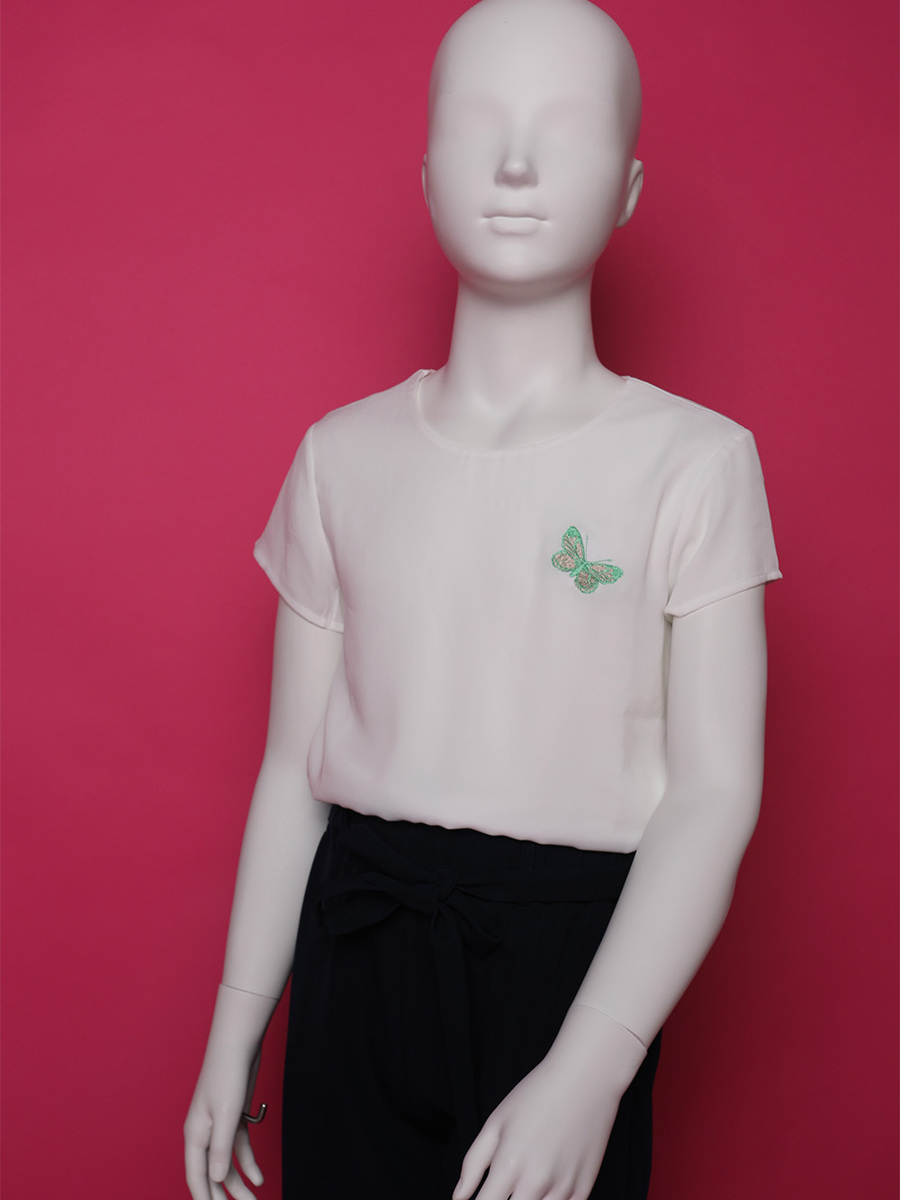 Top van het merk G-wear in het Ecru