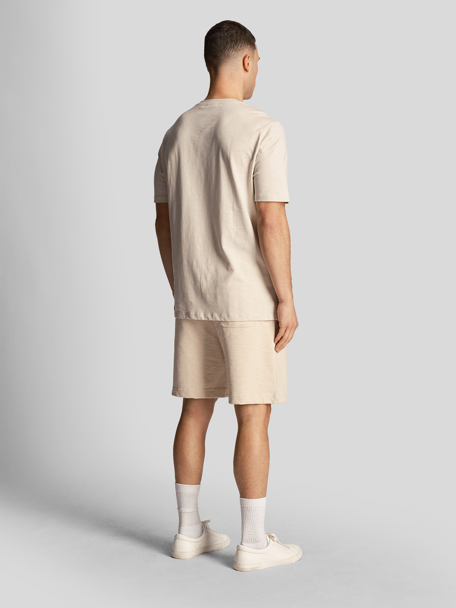 Short van het merk Lyle & Scott in het Beige