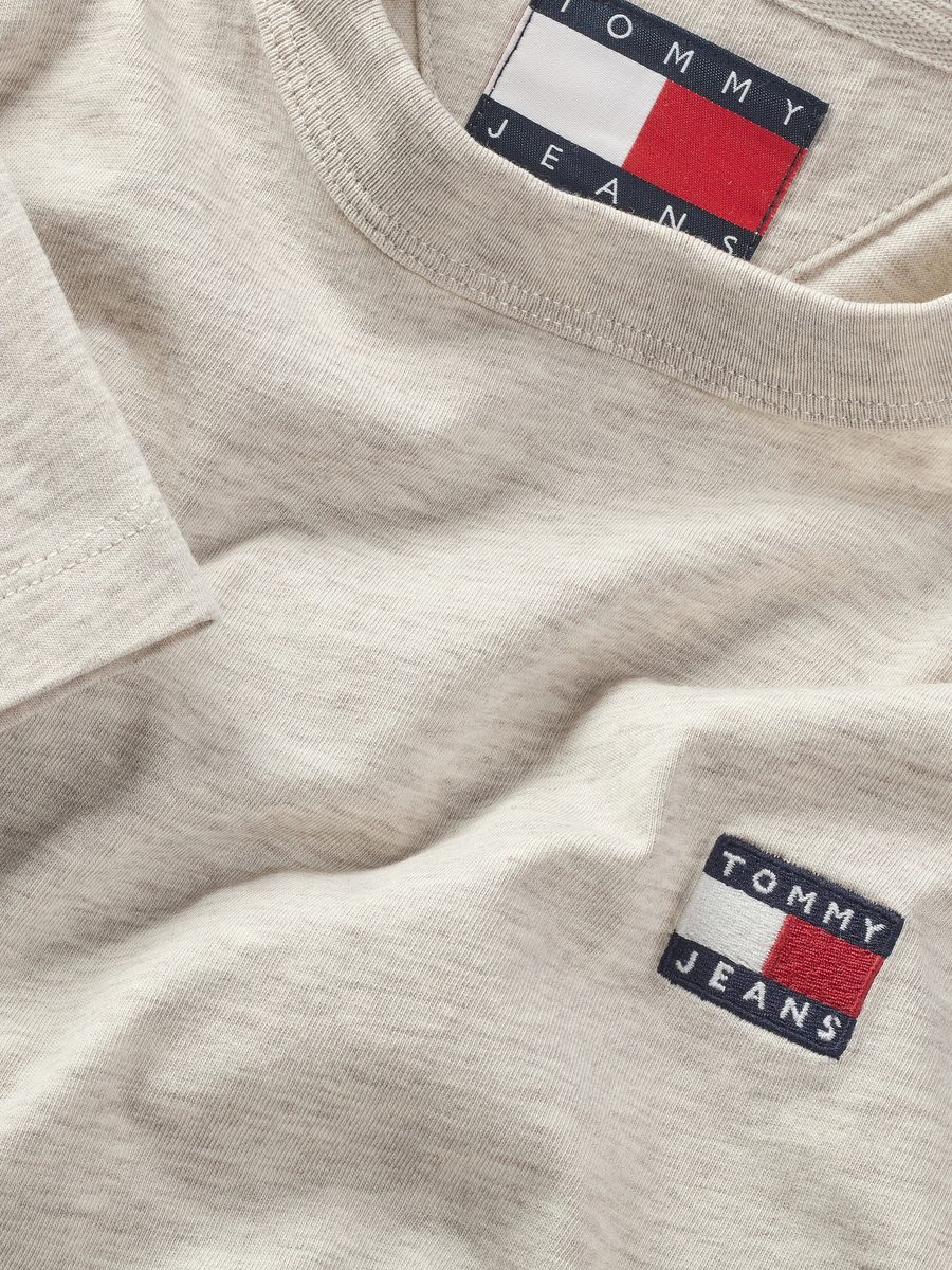 T-shirt van het merk Tommy Jeans in het Ecru