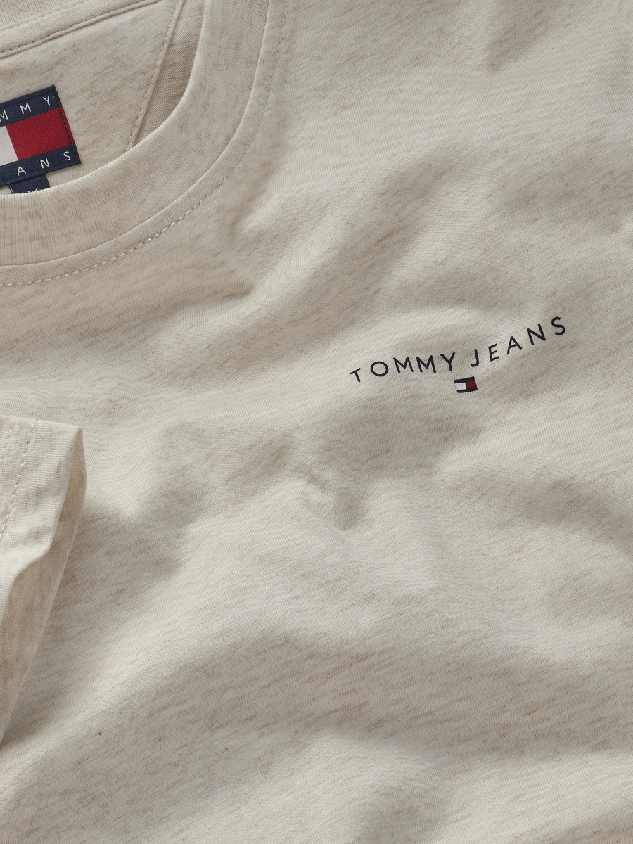T-shirt van het merk Tommy Jeans in het Ecru