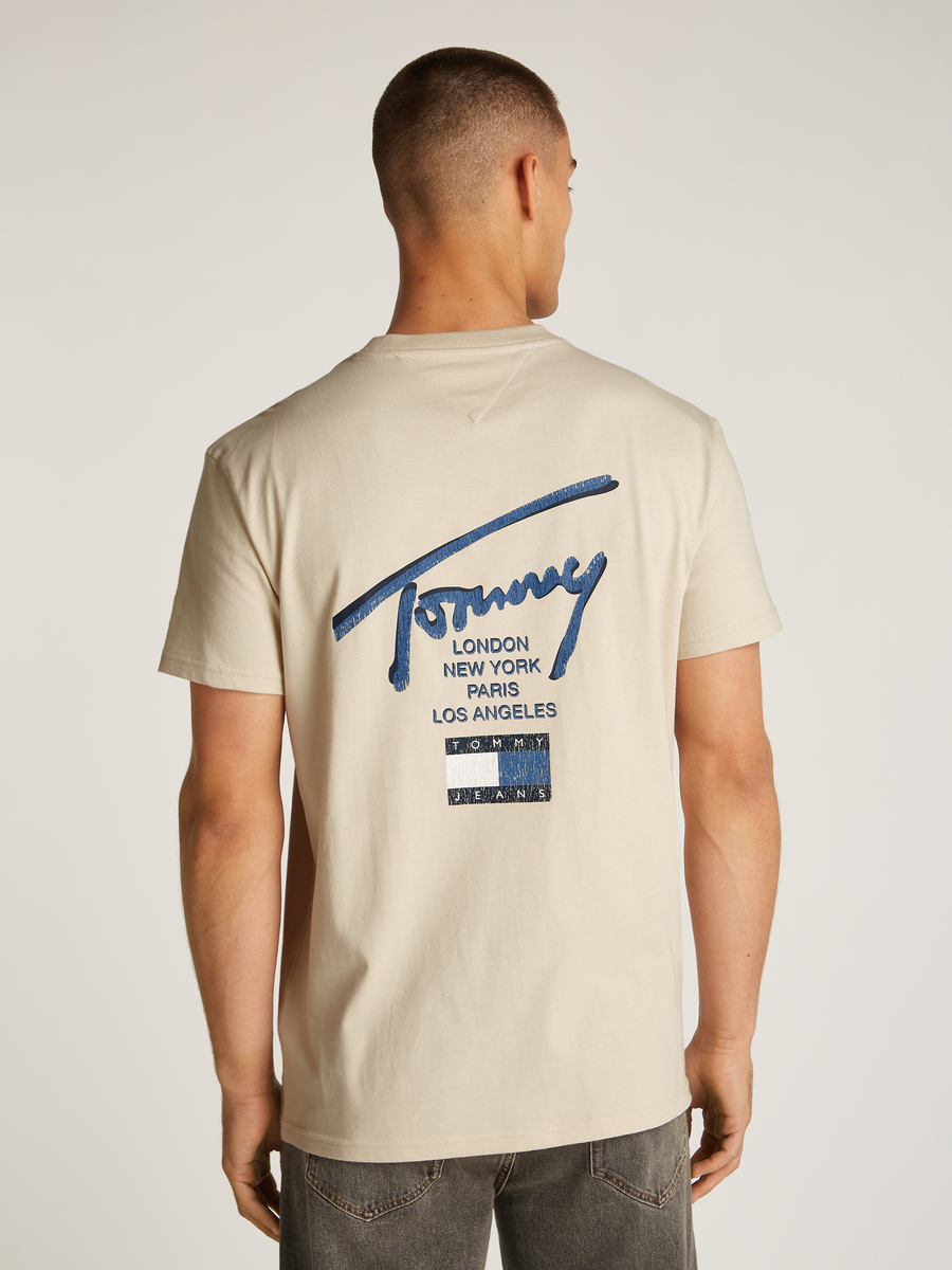 T-shirt van het merk Tommy Jeans in het Beige