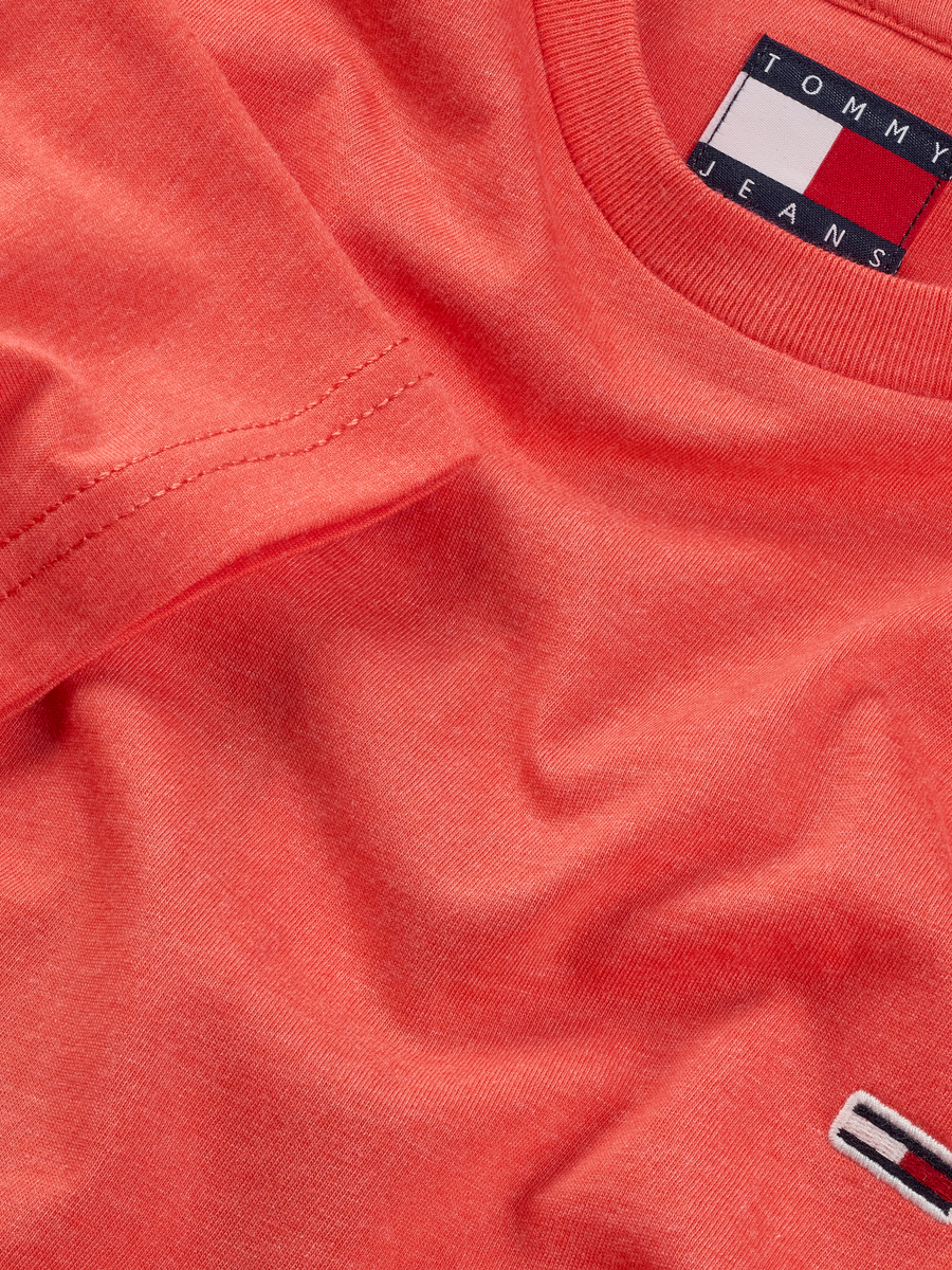 T-shirt van het merk Tommy Jeans in het Rood