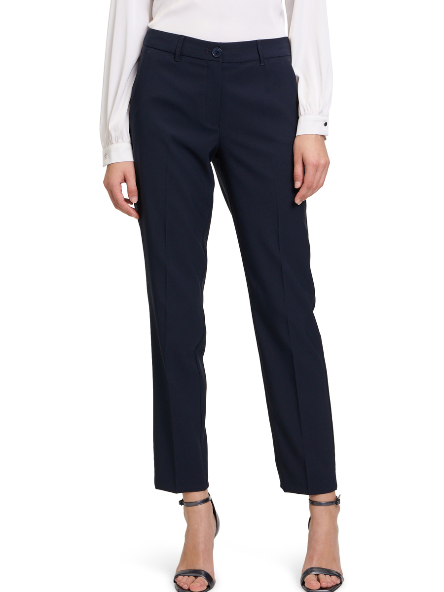 Broek van het merk Betty Barclay in het Marine