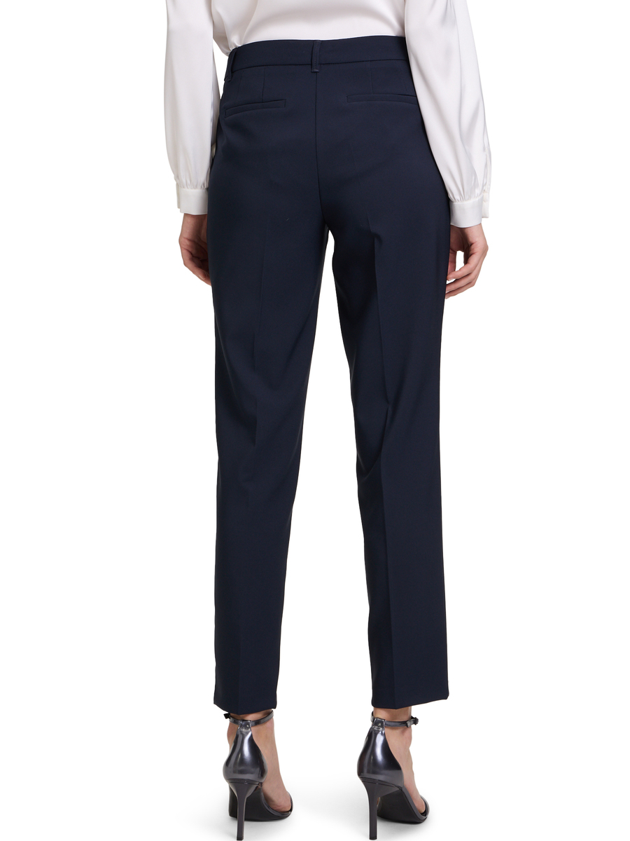Broek van het merk Betty Barclay in het Marine