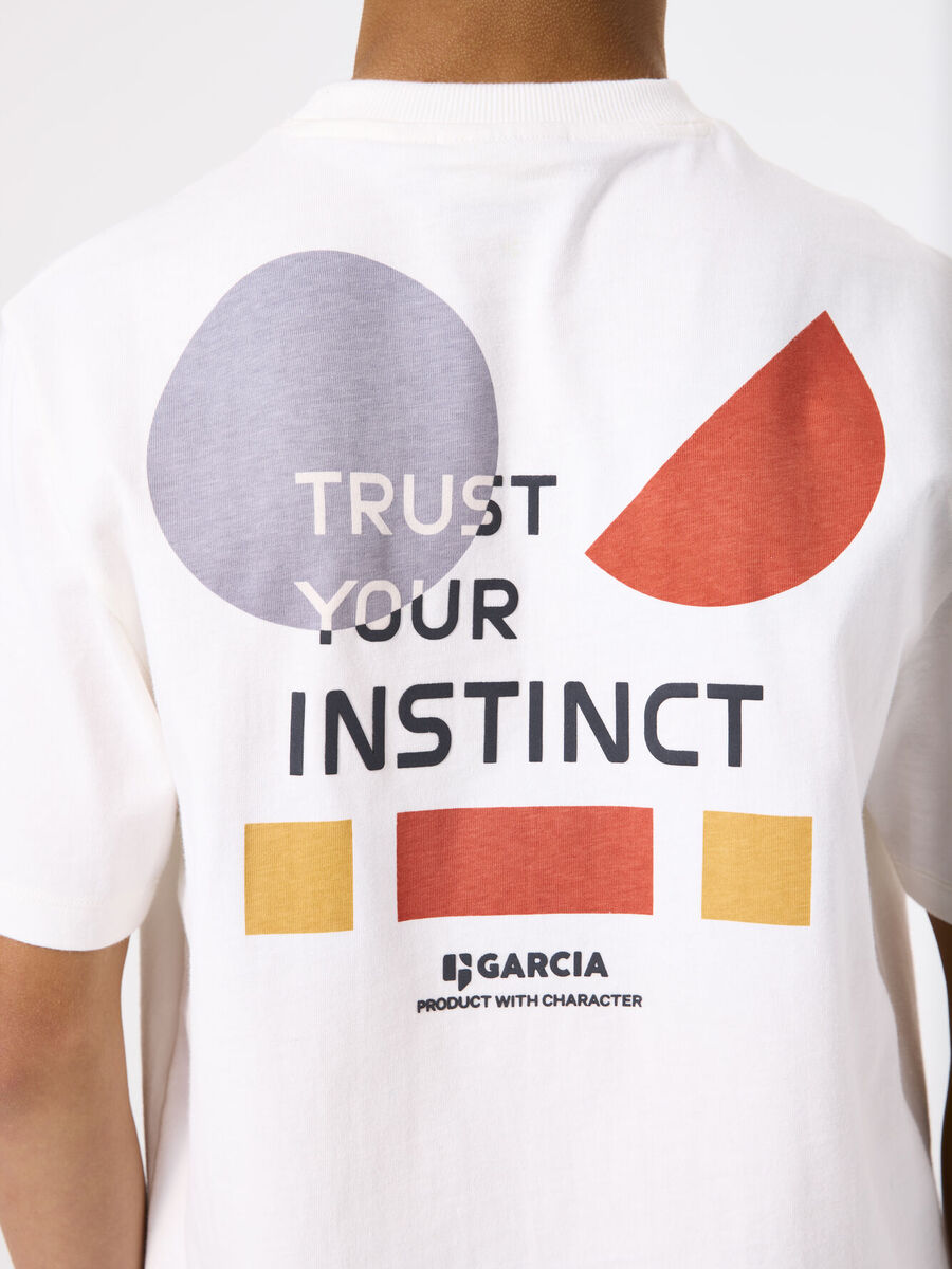 T-shirt van het merk Garcia in het Ecru