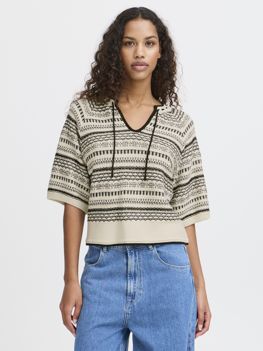 Pull van het merk Ichi in het Beige