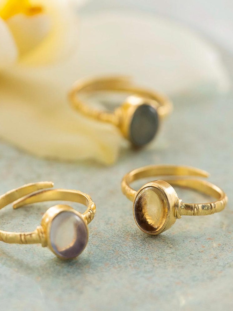 Ring van het merk A Beautiful Story in het Geel