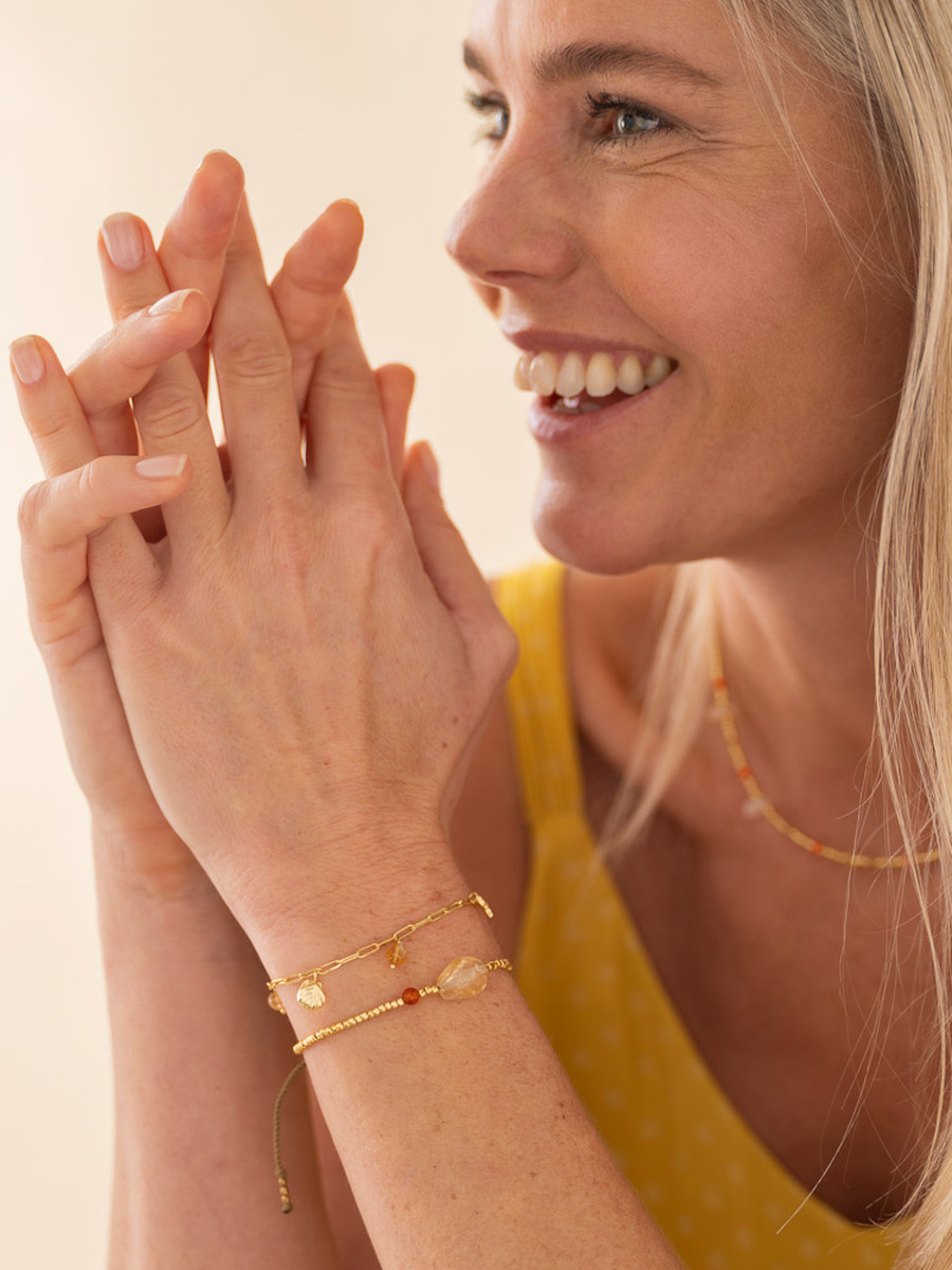 Bracelet van het merk A Beautiful Story in het Oranje