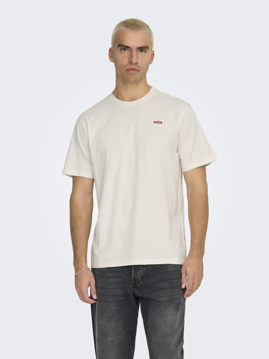 T-shirt van het merk Only & Sons in het Beige