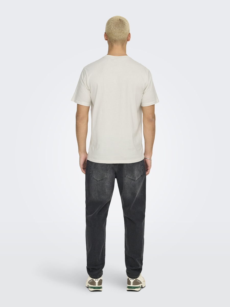 T-shirt van het merk Only & Sons in het Beige