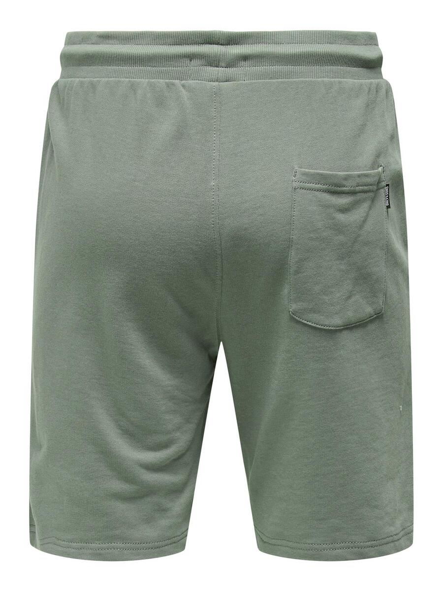 Short van het merk Only & Sons in het Groen