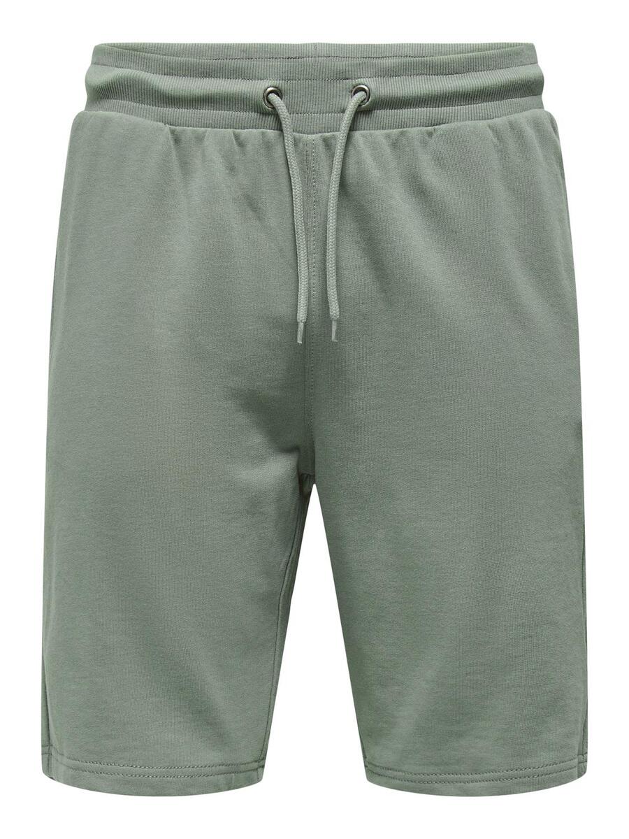 Short van het merk Only & Sons in het Groen