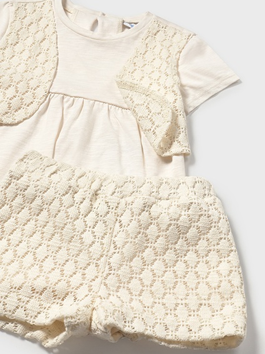Set van het merk Mayoral in het Beige