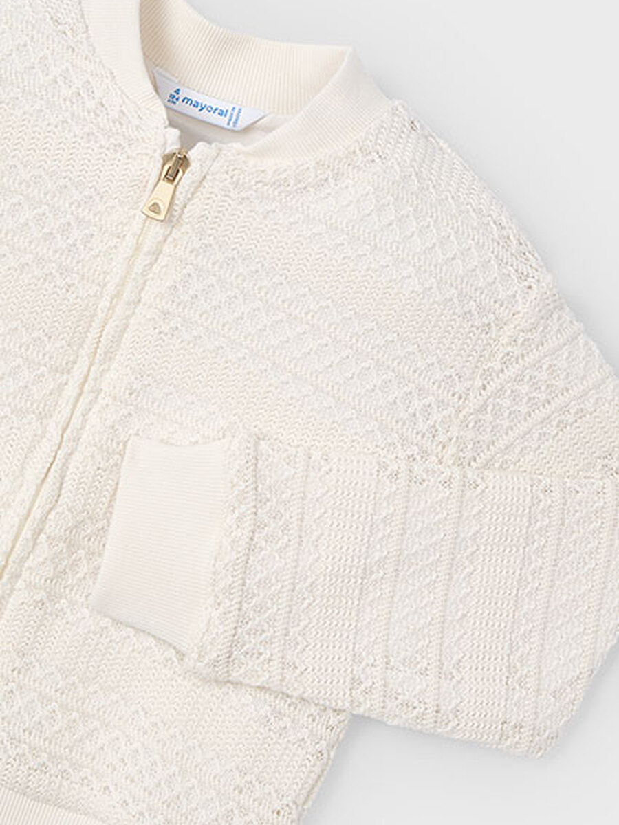 Jacket van het merk Mayoral in het Beige