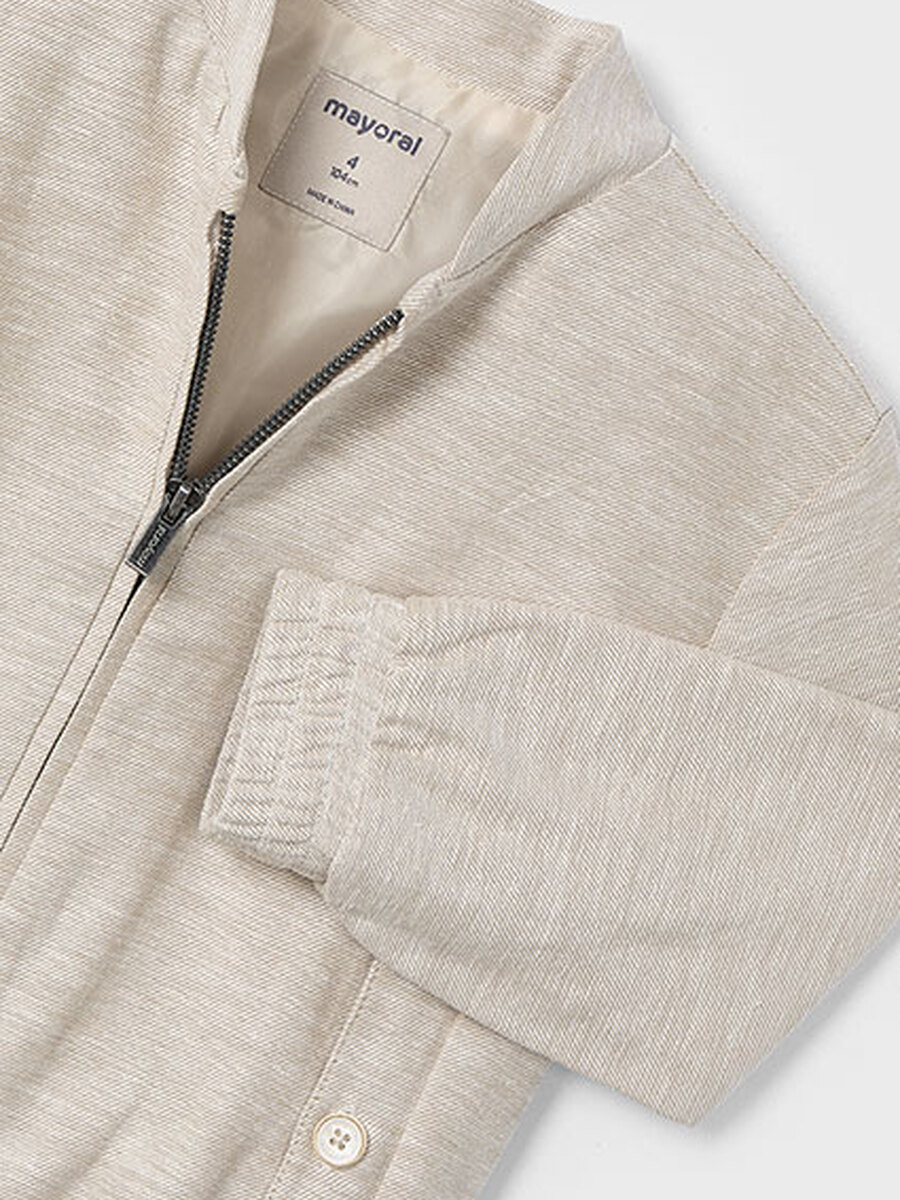 Jacket van het merk Mayoral in het Beige