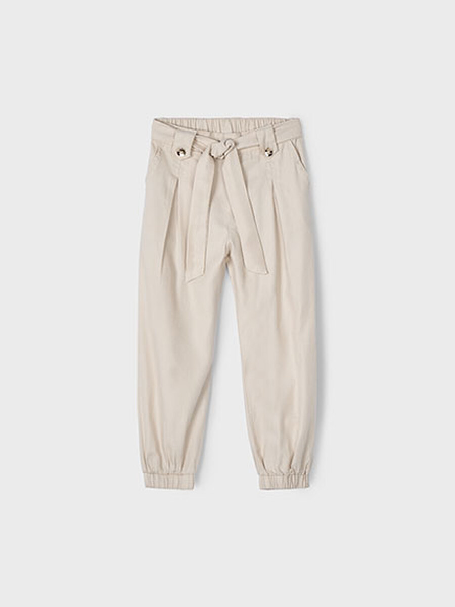 Broek van het merk Mayoral in het Beige
