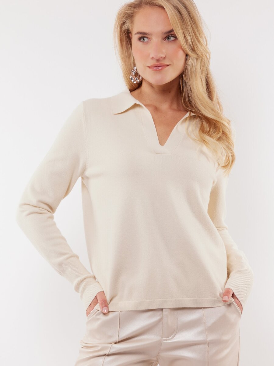 Sweater van het merk C&s The Label in het Beige