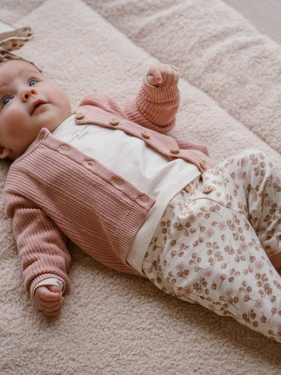 Cardigan van het merk Dirkje in het Roze