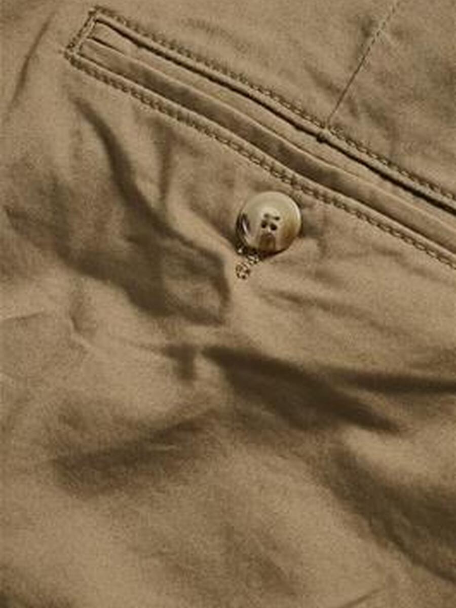 Short van het merk Matinique in het Kaki