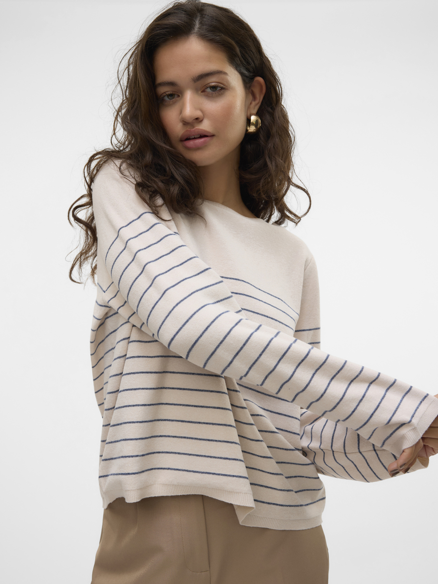 Pull van het merk Vero Moda in het Beige