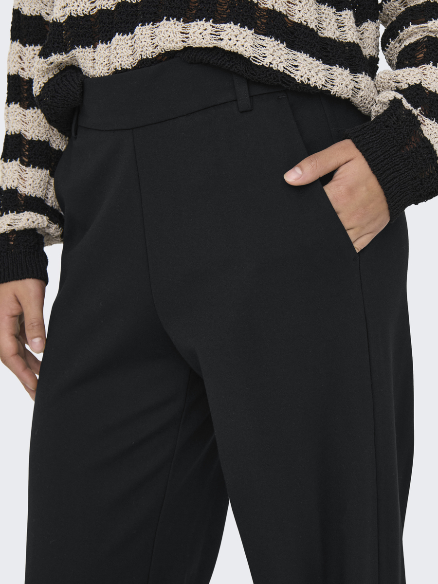 Broek van het merk Only in het Zwart