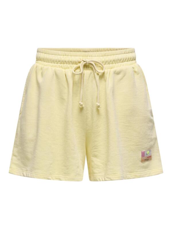 Short van het merk Only in het Geel