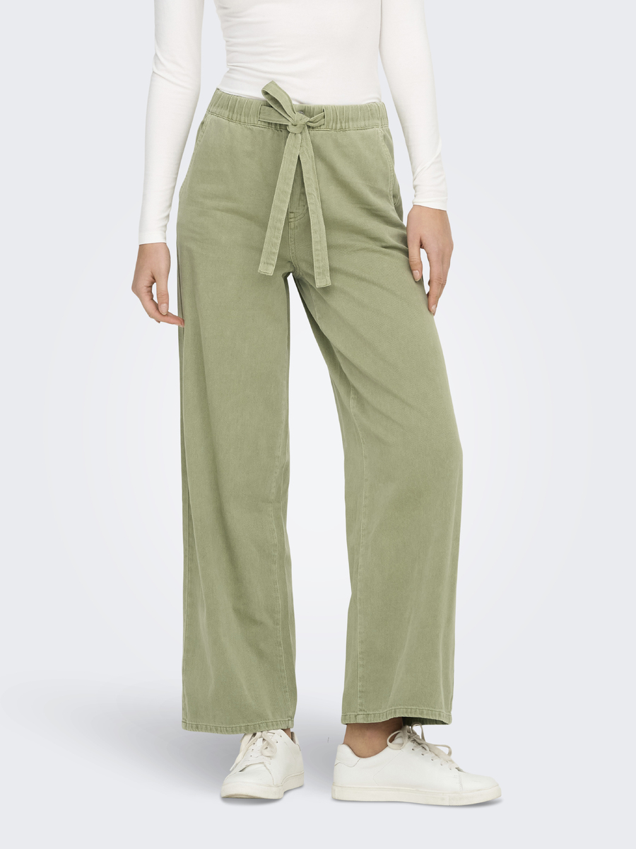 Broek van het merk Only in het Groen