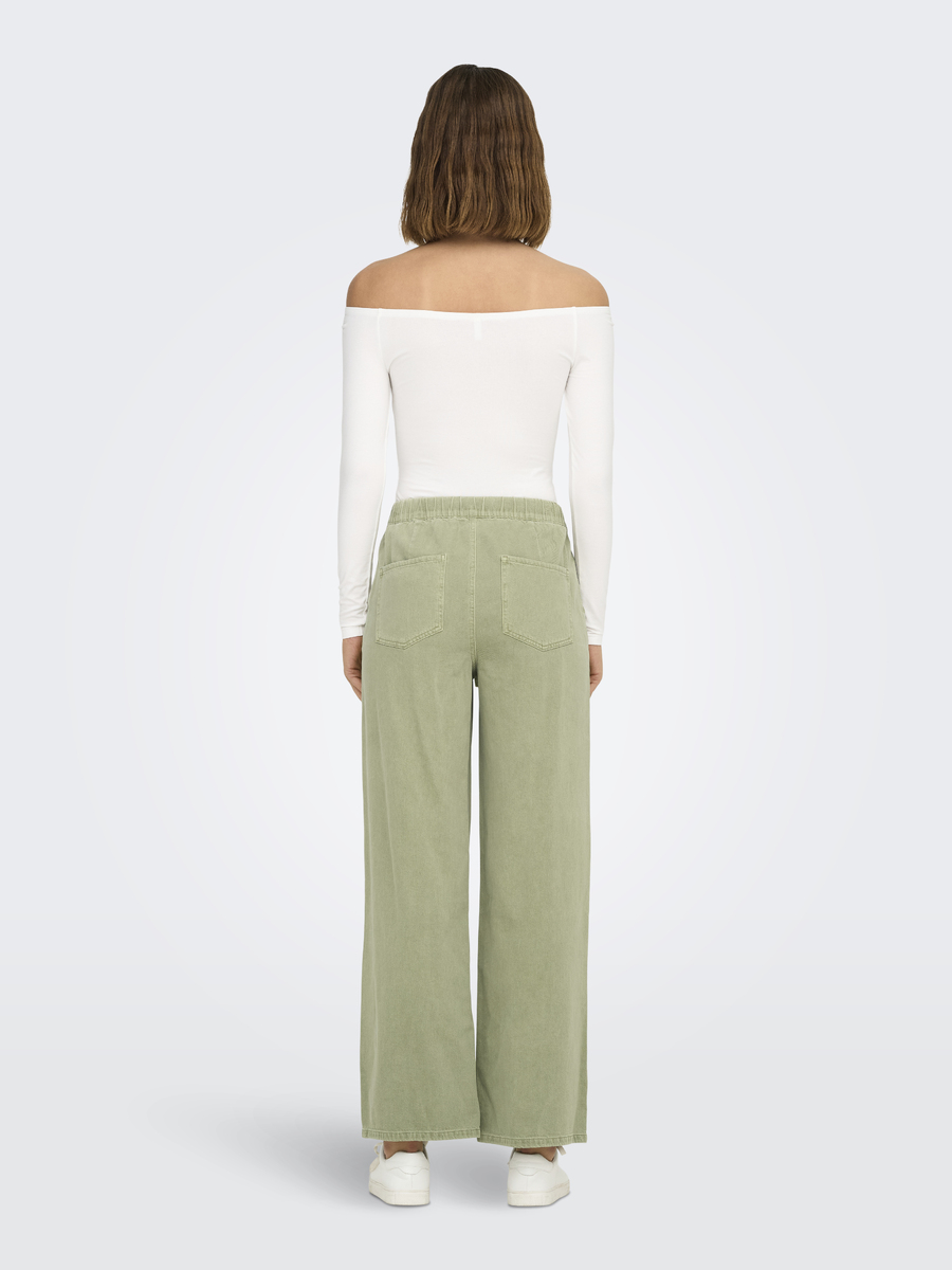 Broek van het merk Only in het Groen