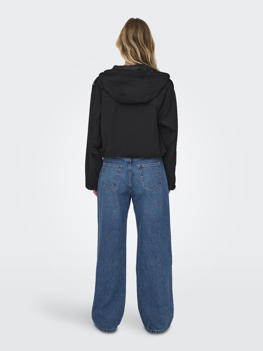 Jacket van het merk Only in het Zwart