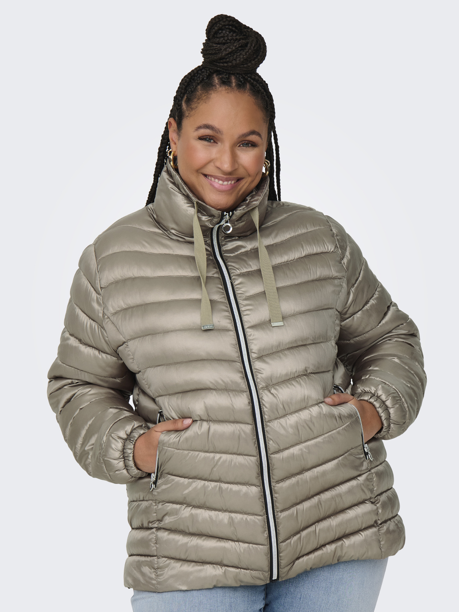 Jacket van het merk Only Carmakoma in het Beige