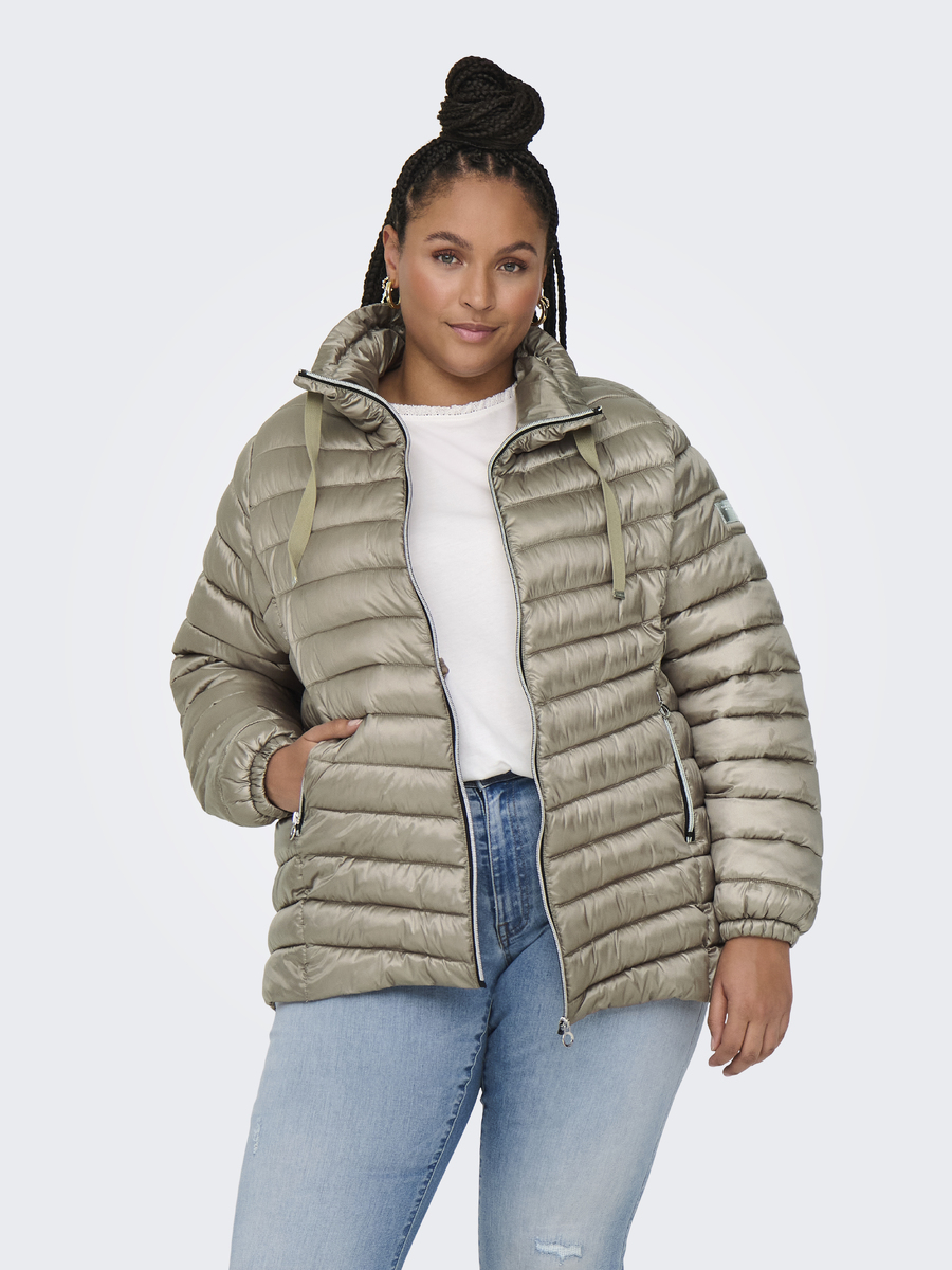 Jacket van het merk Only Carmakoma in het Beige