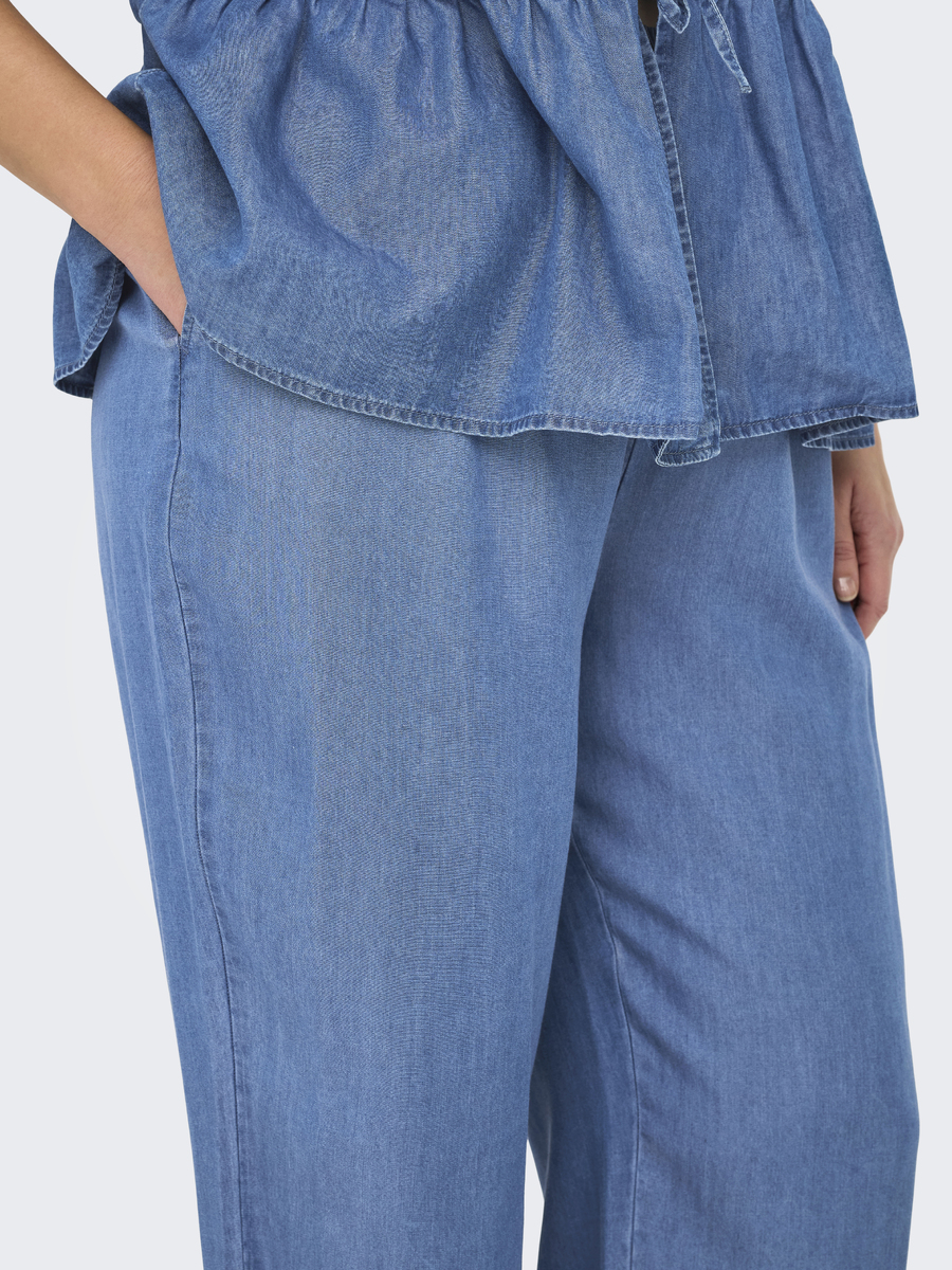 Broek van het merk Only Carmakoma in het Jeans