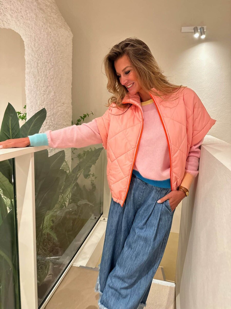 Bodywarmer van het merk Mei-li in het Roze