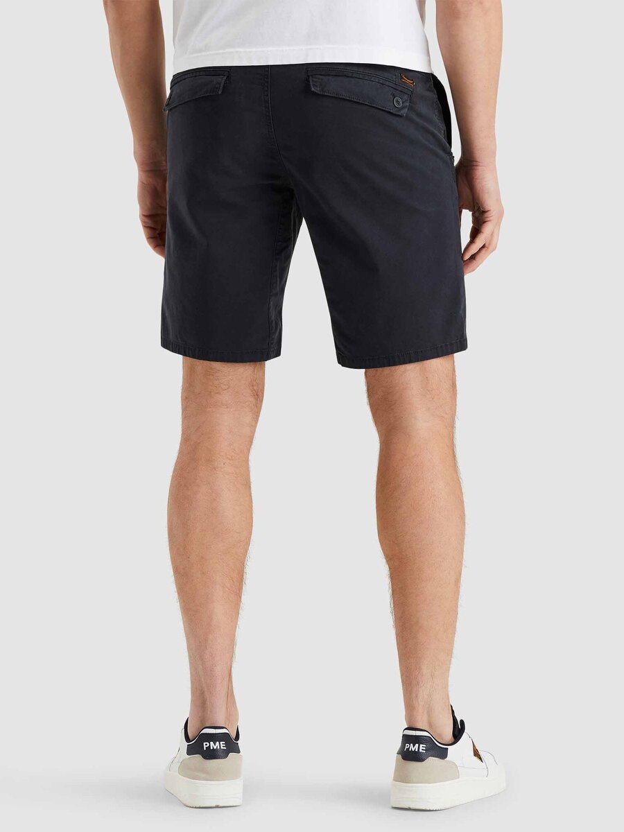Short van het merk Pme-legend in het Marine