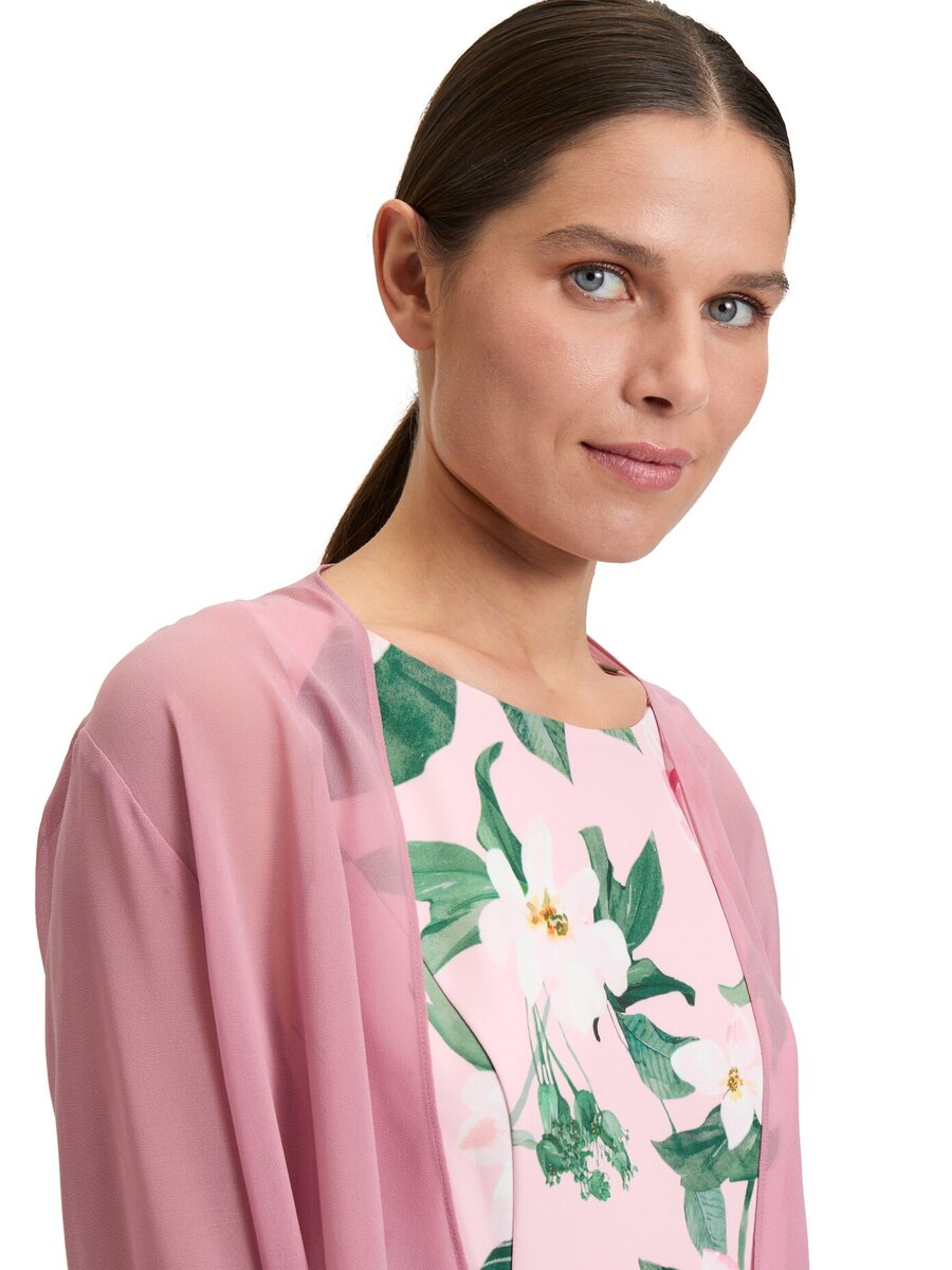 Jacket van het merk Vera Mont in het Roze
