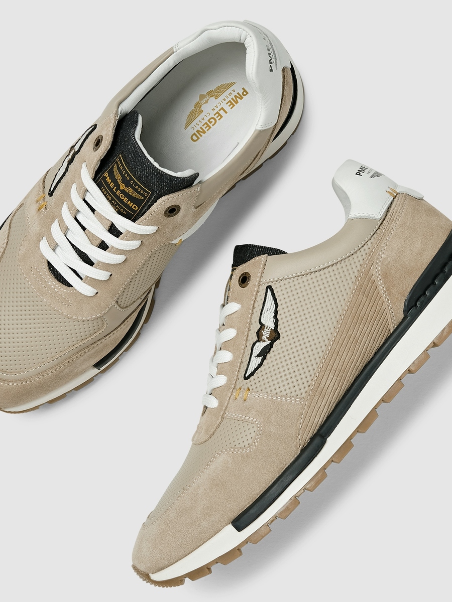 Schoenen van het merk Pme-legend in het Beige
