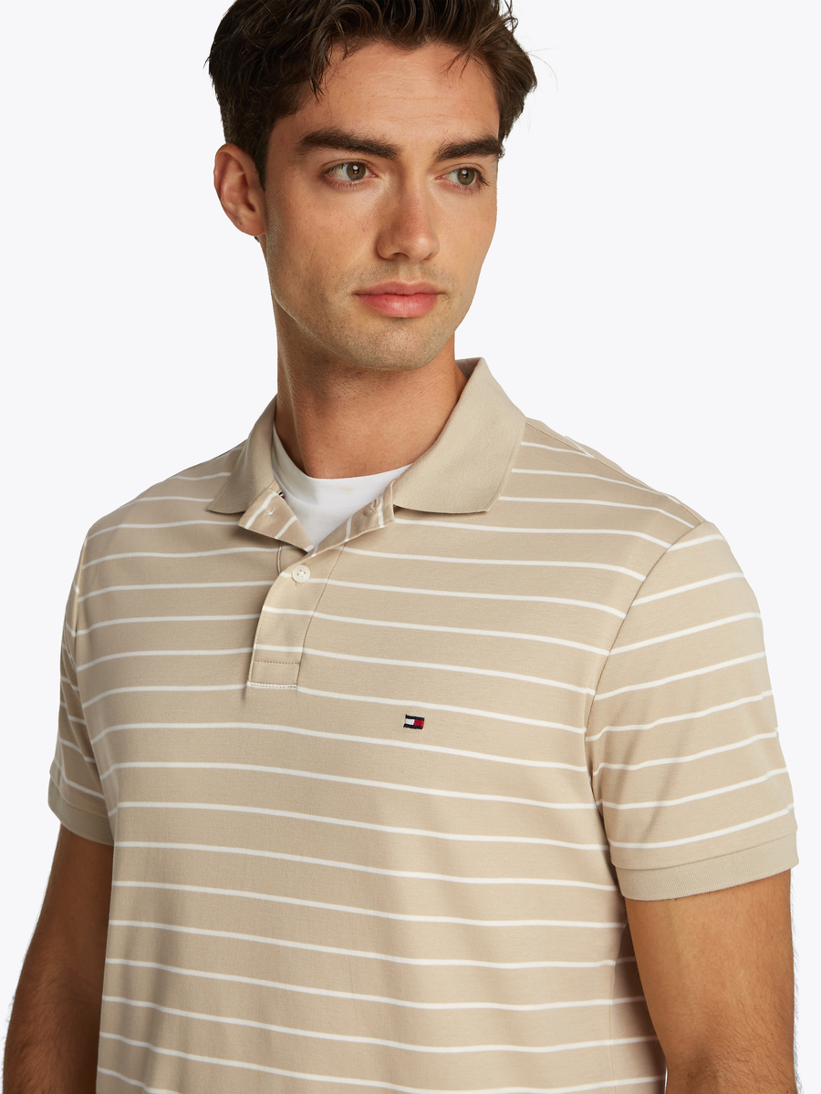 Polo van het merk Tommy Hilfiger in het Beige