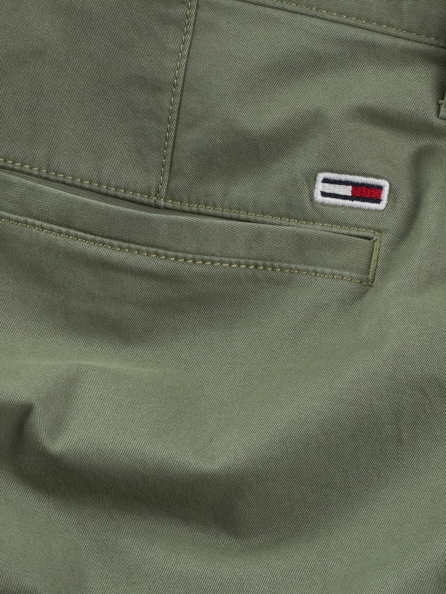 Short van het merk Tommy Jeans in het Kaki