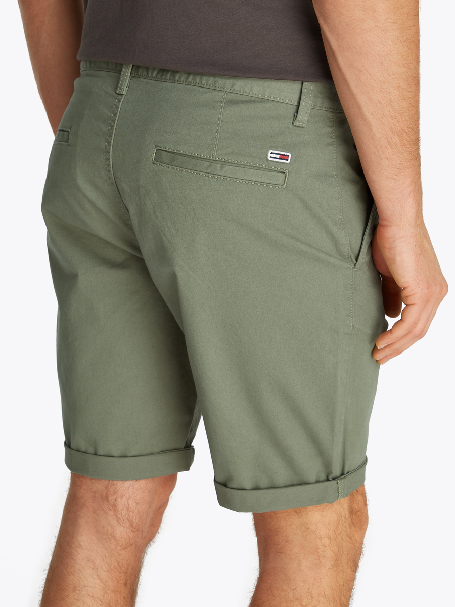 Short van het merk Tommy Jeans in het Kaki
