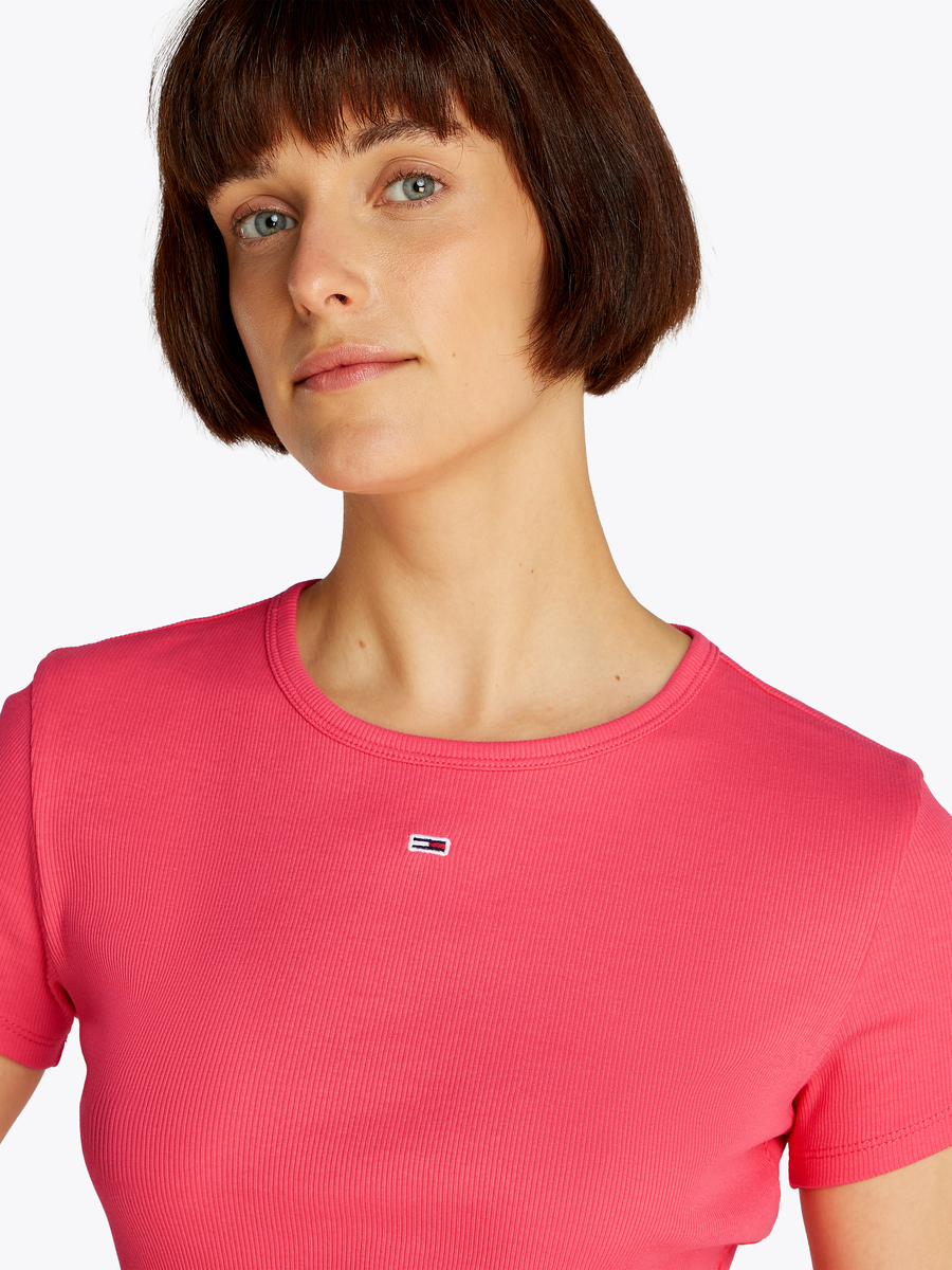 T-shirt van het merk Tommy Jeans in het Rood
